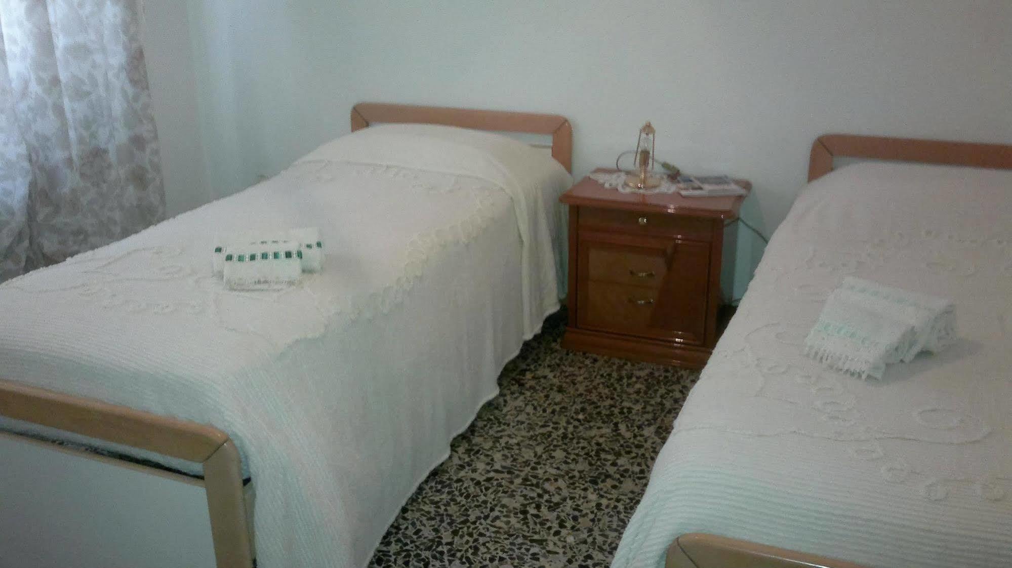 B&B In Centro San Benedetto del Tronto Exterior foto